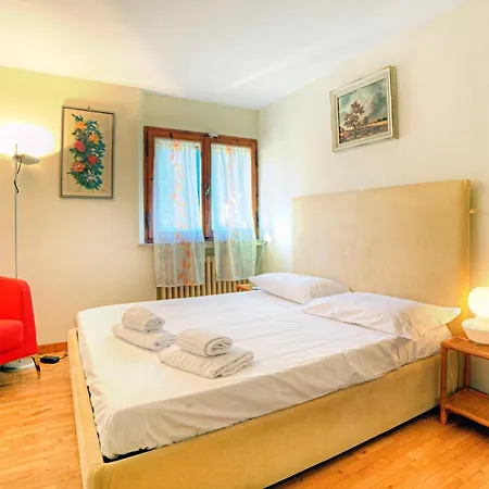 Daire Attic Luna Blu Siena