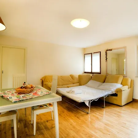 Attic Luna Blu Siena
